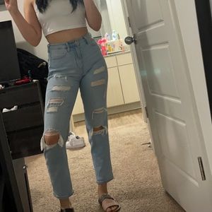 Hollister Ultra High Rise Mom Jean